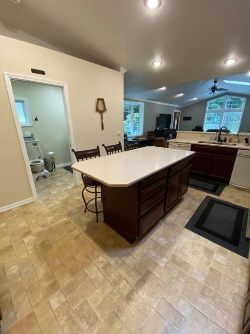 Apartamento Get Away In The Redwoods Crescent City Exterior foto